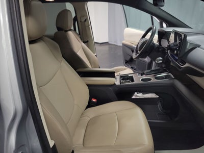 2022 Toyota Sienna XLE 7 Passenger