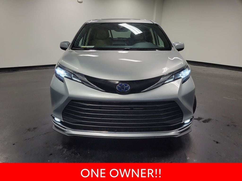 2022 Toyota Sienna XLE 7 Passenger