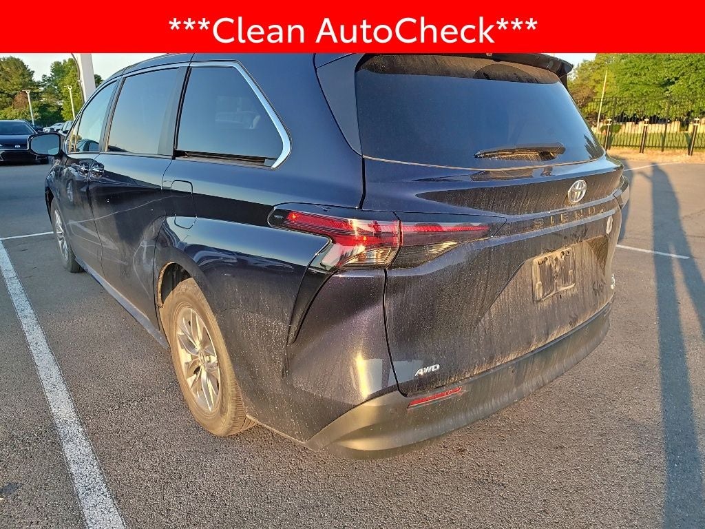 2024 Toyota Sienna XLE 7 Passenger