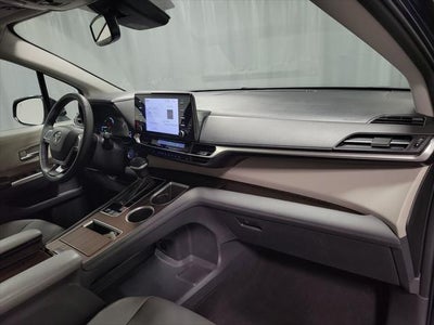 2024 Toyota Sienna XLE 7 Passenger