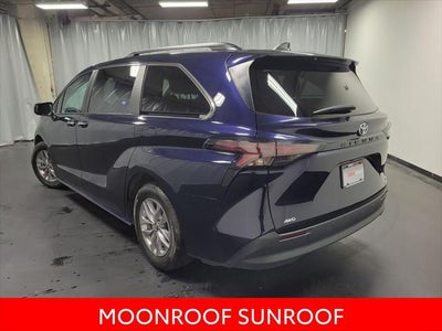 2024 Toyota Sienna XLE 7 Passenger