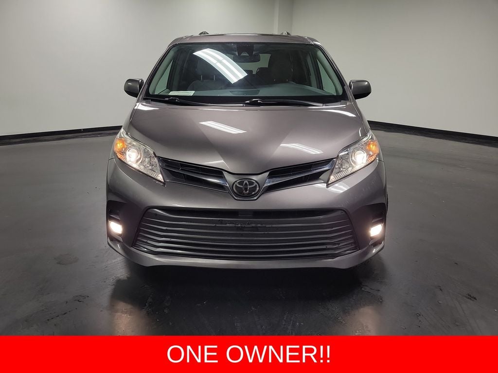 2019 Toyota Sienna XLE 8 Passenger