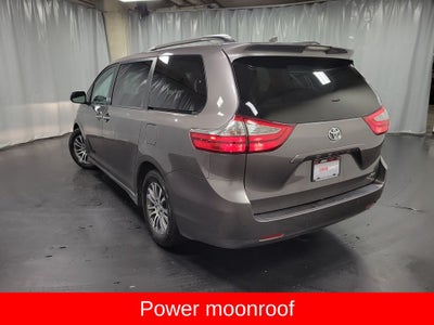 2019 Toyota Sienna XLE 8 Passenger