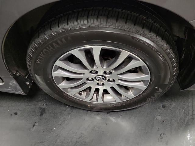 2019 Toyota Sienna XLE 8 Passenger