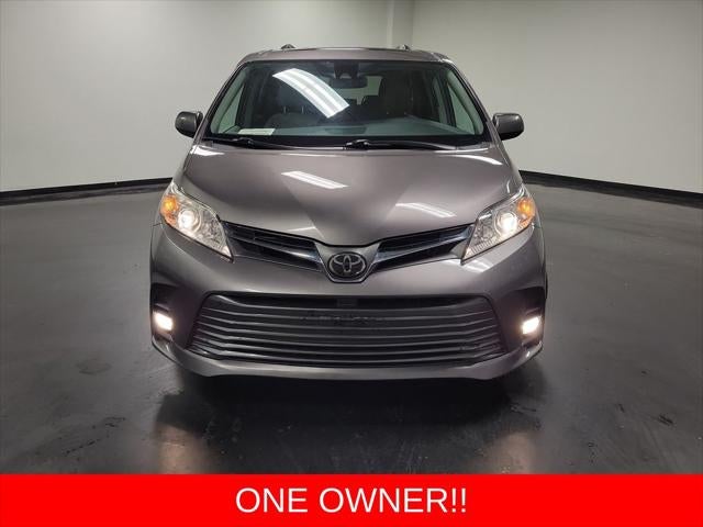 2019 Toyota Sienna XLE 8 Passenger