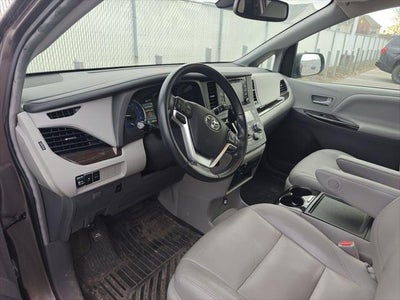 2019 Toyota Sienna XLE 8 Passenger
