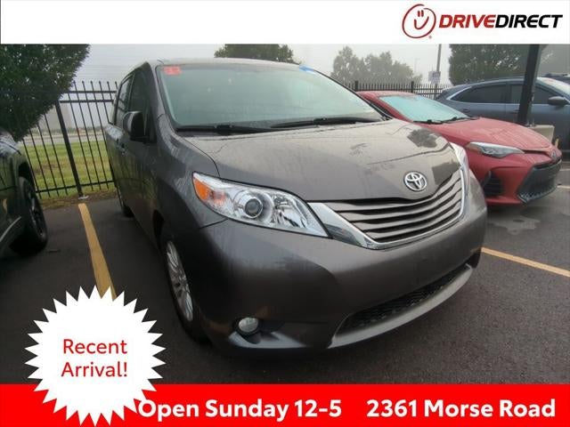2017 Toyota Sienna Limited 8 Passenger
