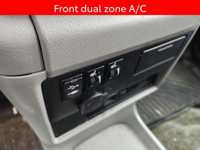 2017 Toyota Sienna XLE Premium 8 Passenger