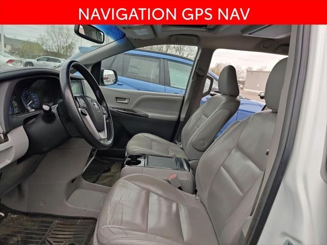 2017 Toyota Sienna XLE Premium 8 Passenger