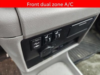 2017 Toyota Sienna XLE Premium 8 Passenger