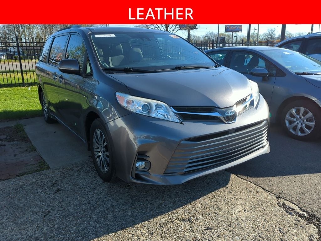 2020 Toyota Sienna XLE Premium 8 Passenger