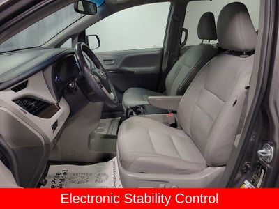 2017 Toyota Sienna XLE 7 Passenger