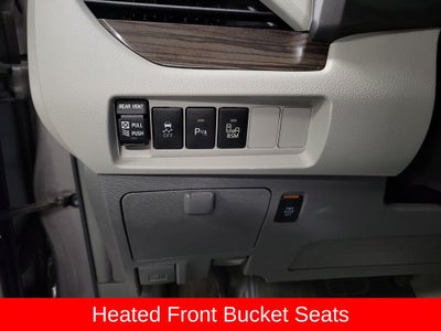 2017 Toyota Sienna XLE 7 Passenger