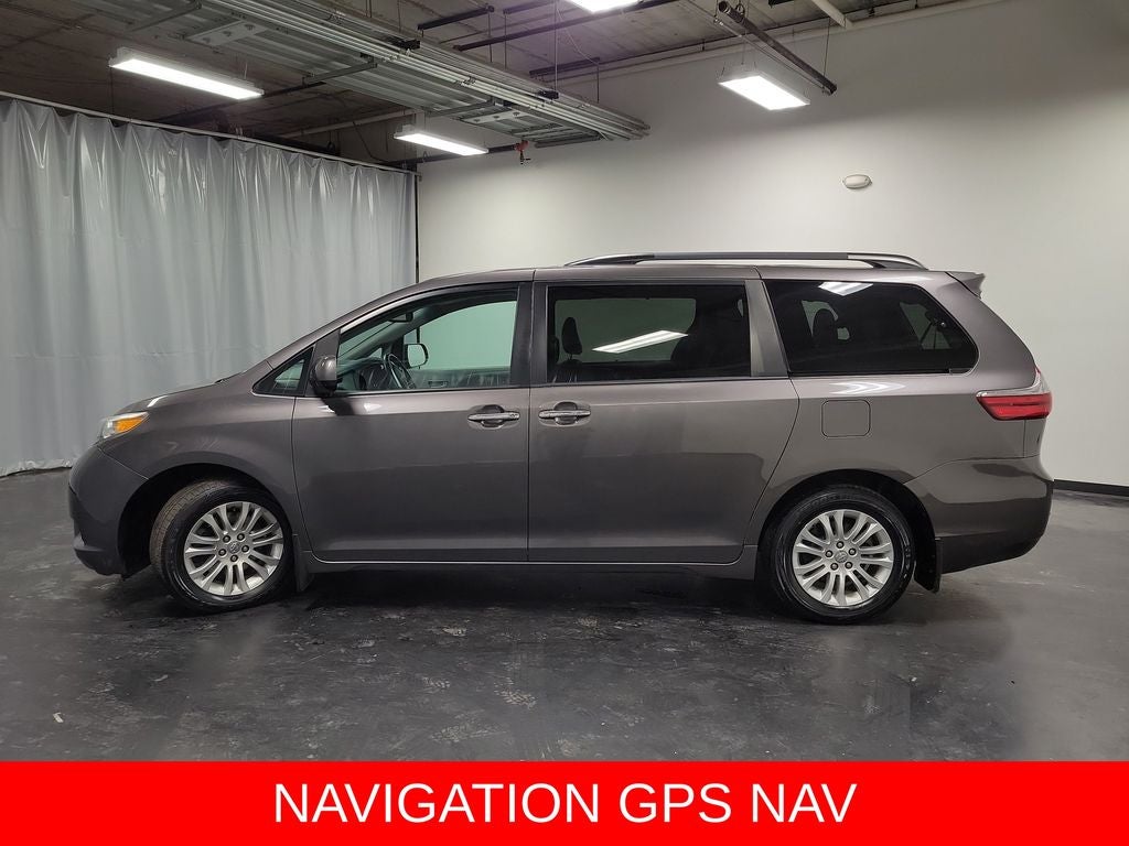 2017 Toyota Sienna XLE 7 Passenger