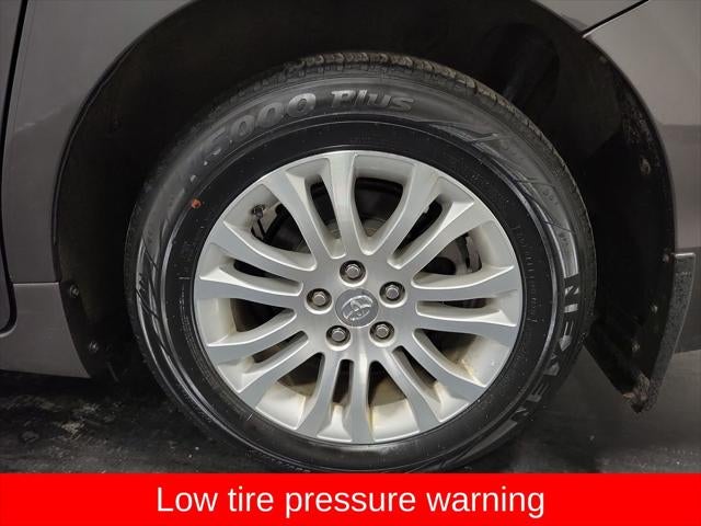 2017 Toyota Sienna XLE 7 Passenger