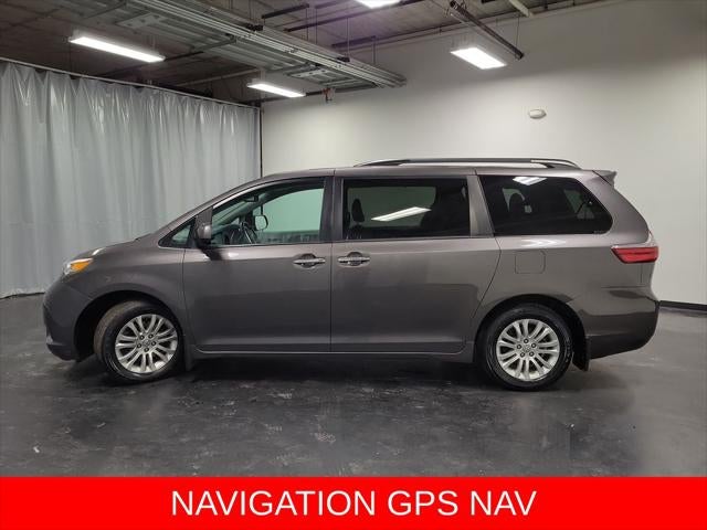 2017 Toyota Sienna XLE 7 Passenger