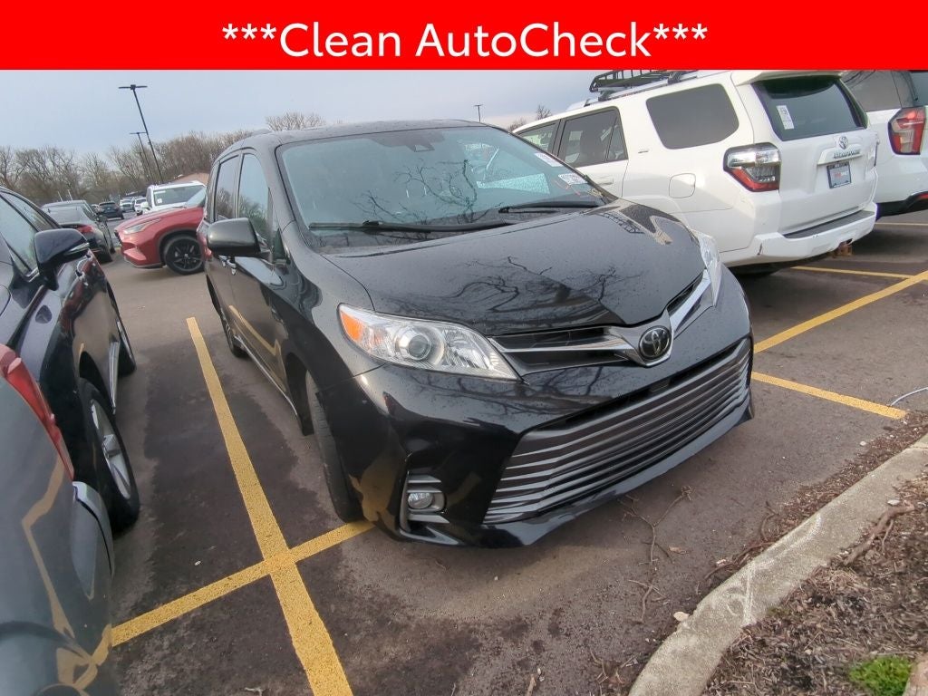 2020 Toyota Sienna XLE 7 Passenger
