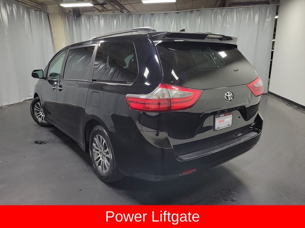 2020 Toyota Sienna XLE 7 Passenger