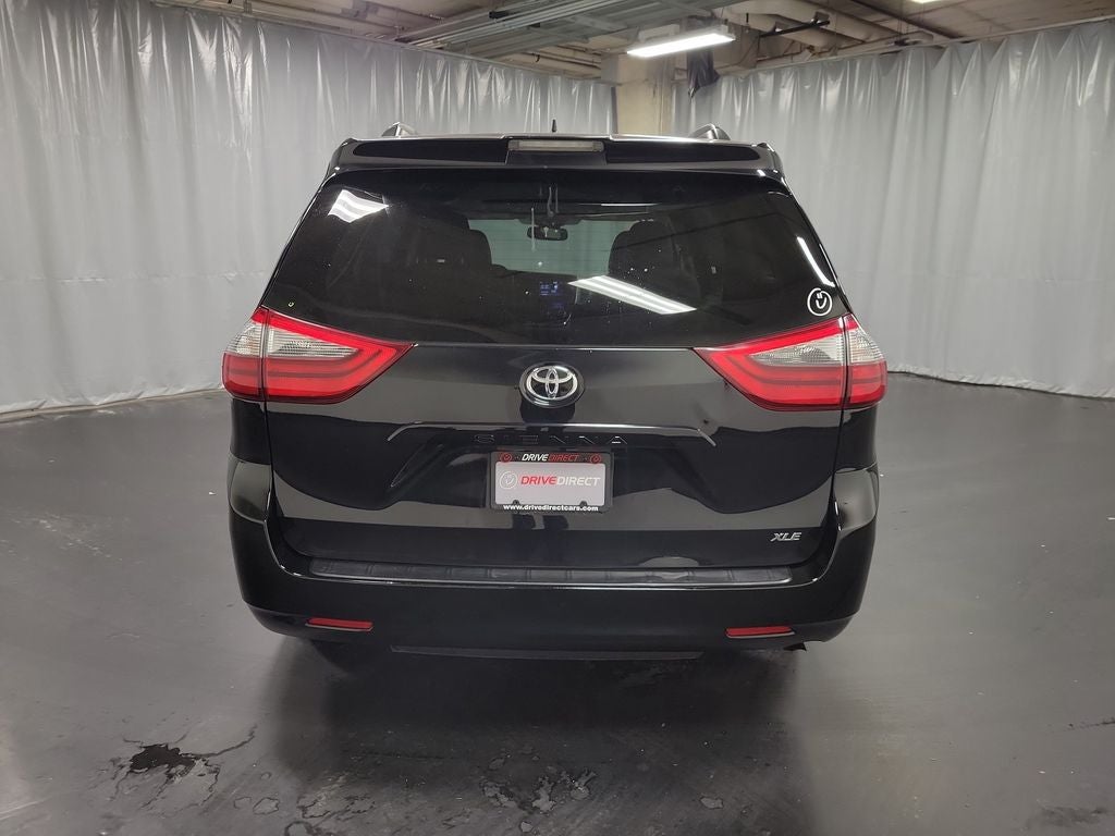 2020 Toyota Sienna XLE 7 Passenger