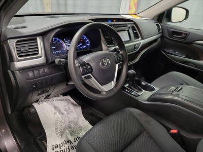 2019 Toyota Highlander LE
