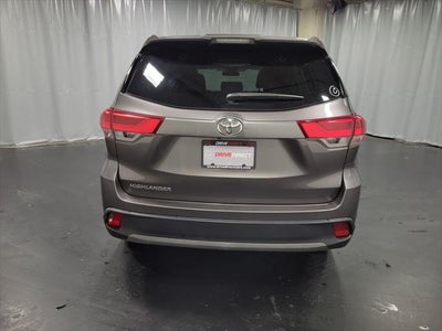 2019 Toyota Highlander LE