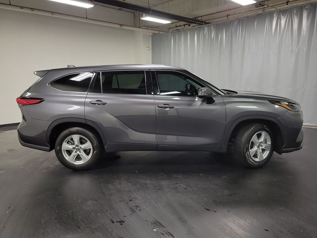 2021 Toyota Highlander LE