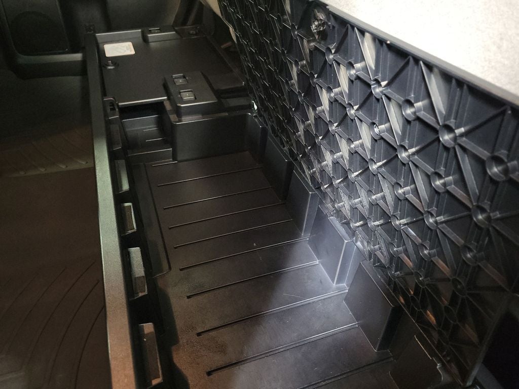 2013 Toyota Tundra Grade 4.6L V8