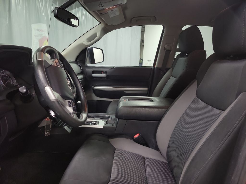 2017 Toyota Tundra SR5