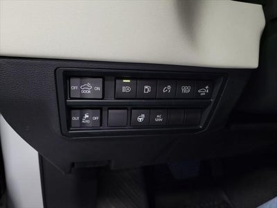 2023 Toyota Tundra Hybrid Capstone