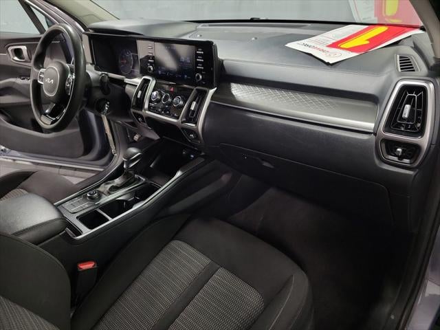 2022 Kia Sorento LX