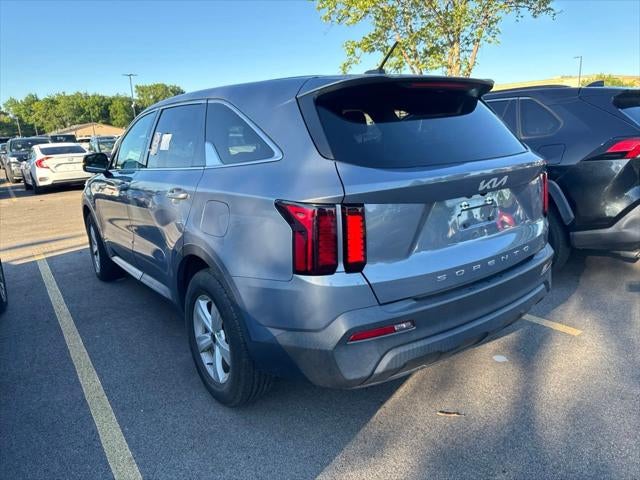 2022 Kia Sorento LX