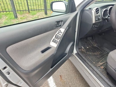 2008 Pontiac Vibe Base
