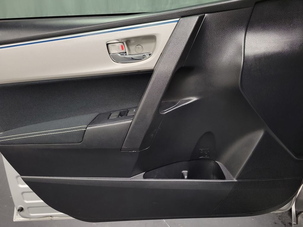 2014 Toyota Corolla LE Plus