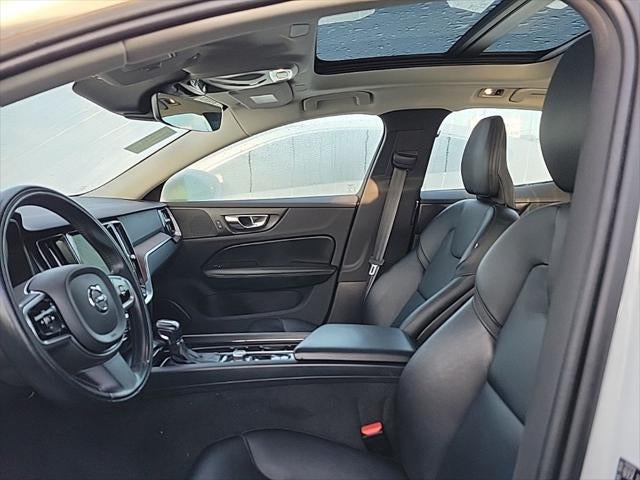 2021 Volvo S60 T5 Momentum