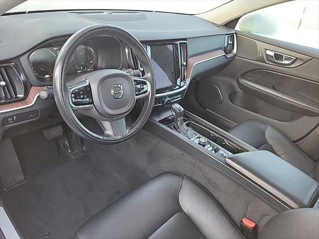 2021 Volvo S60 T5 Momentum