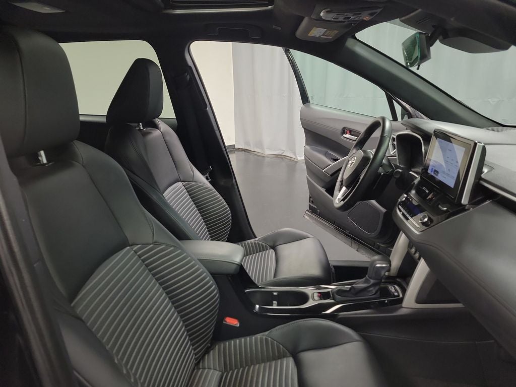 2024 Toyota Corolla Cross Hybrid XSE