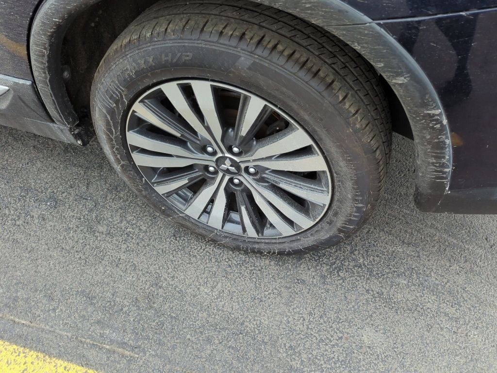 2020 Mitsubishi Outlander ES