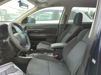 2020 Mitsubishi Outlander ES