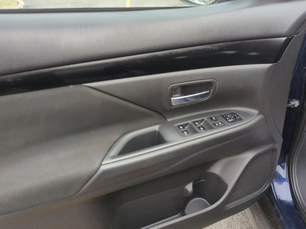 2020 Mitsubishi Outlander ES