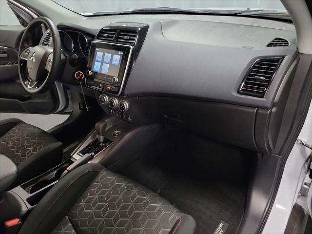 2025 Mitsubishi Outlander Sport 2.0 LE