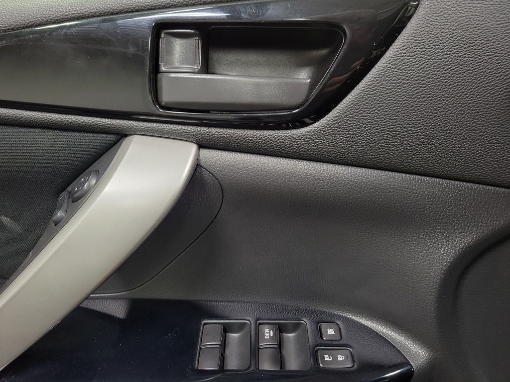 2022 Mitsubishi Eclipse Cross LE