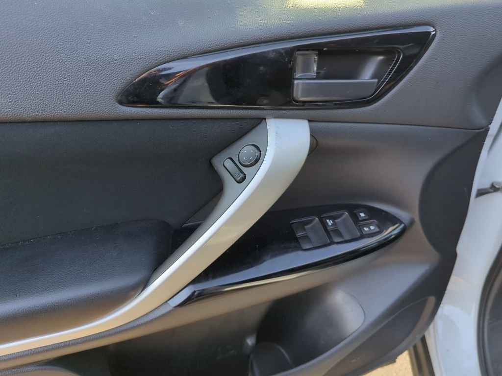 2022 Mitsubishi Eclipse Cross LE