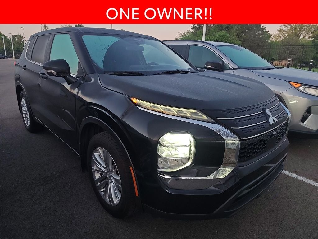 2022 Mitsubishi Outlander ES