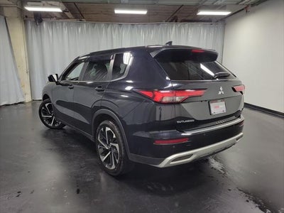 2022 Mitsubishi Outlander SE
