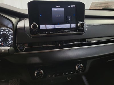 2024 Mitsubishi Outlander ES