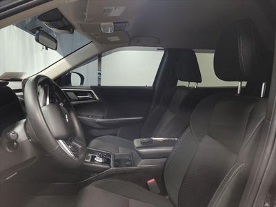 2024 Mitsubishi Outlander ES