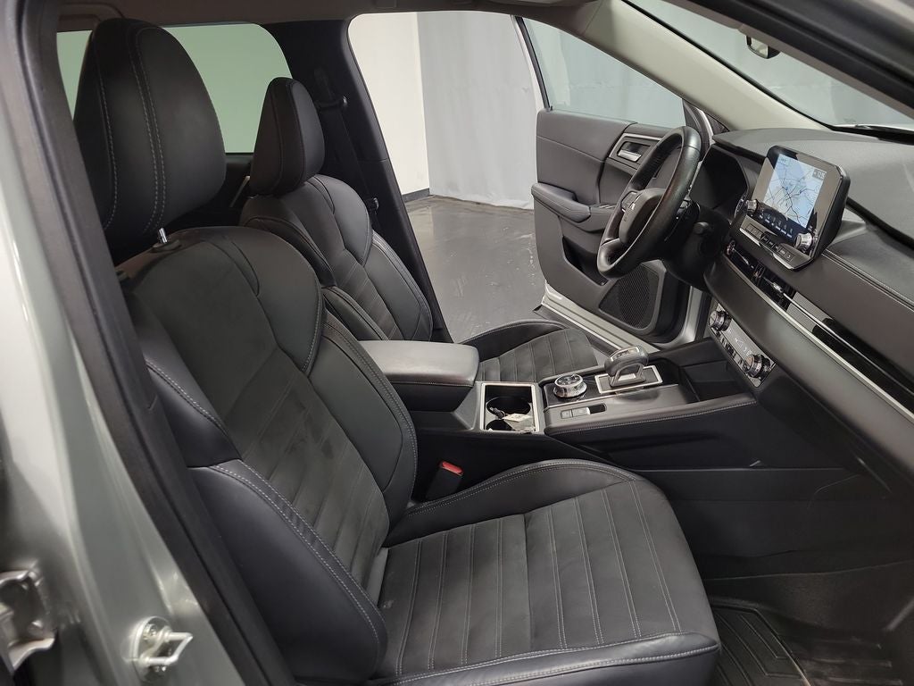 2022 Mitsubishi Outlander SE