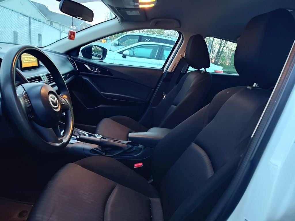 2016 Mazda Mazda3 i Sport