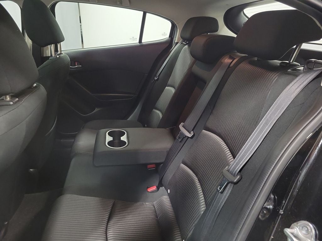 2016 Mazda Mazda3 i Grand Touring