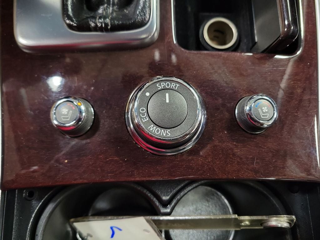 2016 INFINITI Q70 3.7 - Photo 18